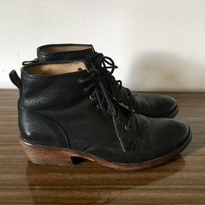 Frye Carson Lace Up W7.5